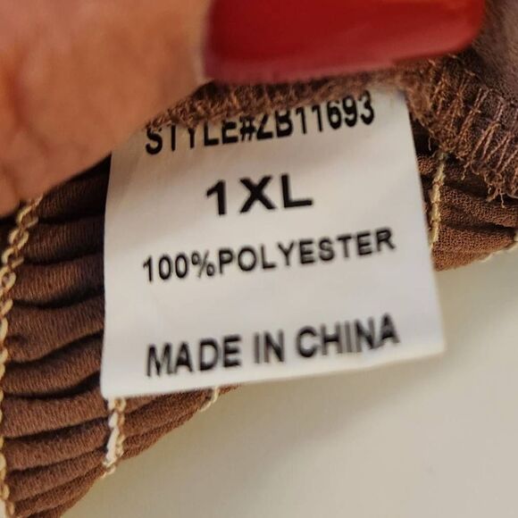 Zenobia Brown Crepe Tie Front Cropped Top 1XL NWT (4783) - Picture 6 of 7